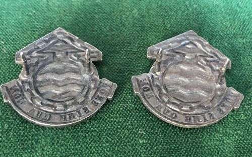 ORDNANCE SERVICE CORPS,CHROME AND ENAMEL COLLAR BADGE PAIR-APPROVED IN 1977-FIRST TYPE-PINS INTACT