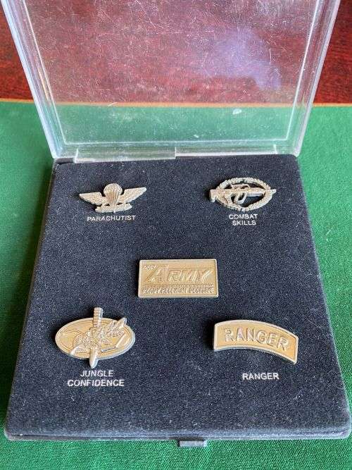 US ARMY CARREERS -BOXED