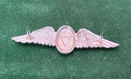 SA PARACHUTE FREEFALL INSTRUCTOR CHROME AND ENAMEL (NO LUCITE) MESS DRESS WING-WORN FROM THE 1970`S-