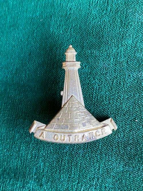 REGIMENT ALGOA BAY GILT CAP BADGE-WORN 1964-1970`S- 2 PINS