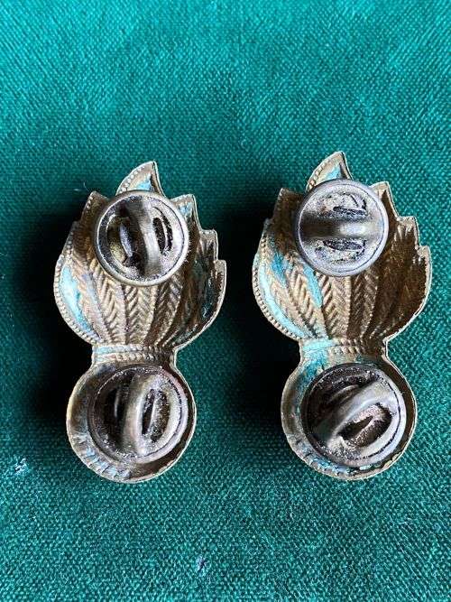 SA ARTILLERY COLLAR BADGE PAIR IN GILT-WORN POST 1961-PINS INTACT