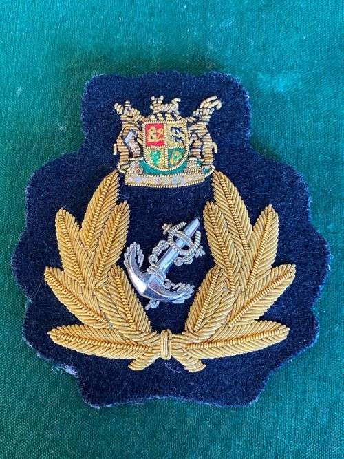 SA RAILWAYS AND HARBOURS SEA GOING OFFICERS CAP BADGE-WORN POST 1960-BULLION-EMBROIDERED