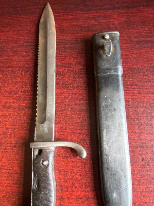 German S98/05 bayonet with saw back blade and steel scabbard