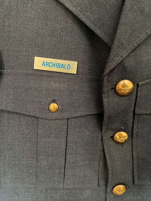 SAAF STEP OUT JACKET-SIZE SMALL-MEASURES 48 CM ARMPIT TO ARMPIT-GOOD CONDITION-BUTTONS COMPLETE