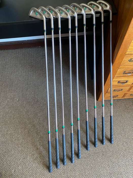 OPTION OB1,FULL SET,MENS 2 TO 9 WITH SAND AND PITCHING WEDGE-THE 7 STICK IS MISSING