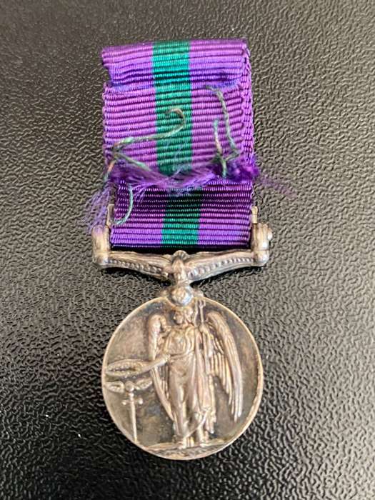 MINIATURE (SILVER) GENERAL SERVICE MEDAL 1918-62 WITH IRAQ BAR