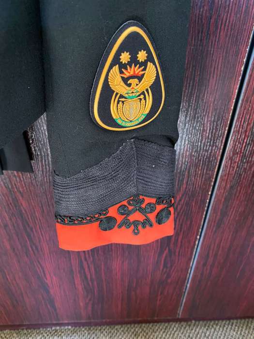 COMPLETE MESS DRESS UNIFORM,SHIRT,JACKET,UNDER JACKET AND TROUSERS-THE JACKET A SIZE LARGE-MEASURES