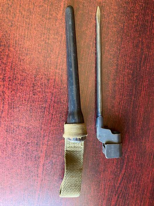 .303 RIFLE NO 4 MK11 SAVAGE BAYONET,WITH VICTORY PLASTIC SCABBARD AND WEBBING FROG-VERY GOOD CONDITI