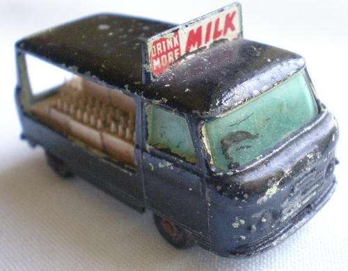 MATCHBOX NO 21-COMMER BOTTLE FLOAT MADE BY LESNEY IN ENGLAND