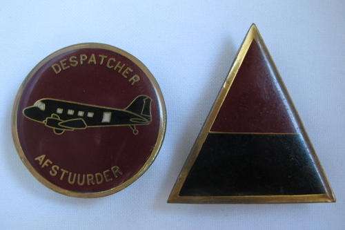 44 PARA DISPATCHER PLATOON FLASH+FLASH FOR A COMPANY-SOLD TOGETHER-ORIGINAL USED ITEMS WITH PINS