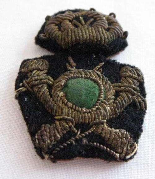 ITALIAN OFFICERS BULLION EMBROIDERED COLONIAL RIFLES BADGE