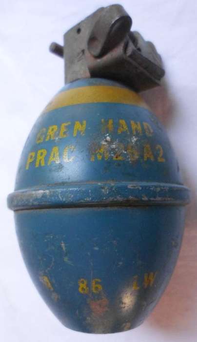 SA M26 FRAGMENTATION HAND GRENADE.INERT. IF COMPLETE IT WEIGHS 465G-HAS A 160G FILLING OF RDX/TNT &