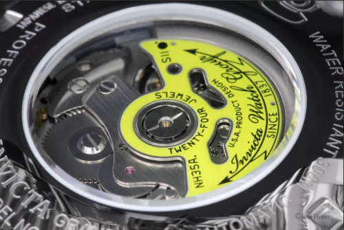Invicta Automatic Pro-Divers 200 Meter WR Watch++$595.00++Awesome Submariner++TOP RATED WATCH!