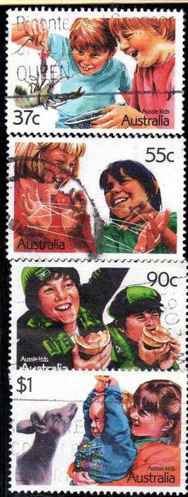 AUSTRALIA 1987 "AUSSIE KIDS" SET OF 4 VFU. SG 1086-89. CAT 4,90 POUNDS.