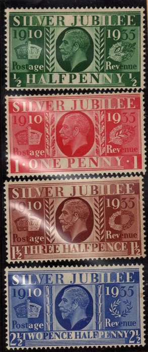 GREAT BRITAIN 1935 SILVER JUBILEE SET OF 4 MM. SG 453-456. CAT 7,50 POUNDS.