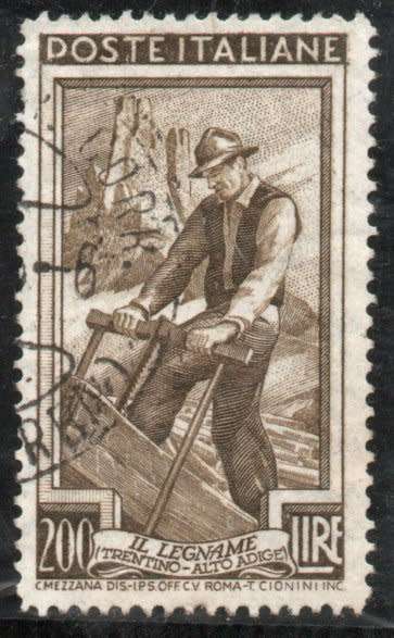 Italy 1950 Provincial Occupations 200 lire brown very fine used. SG 778. Cat £4,75 (2013)