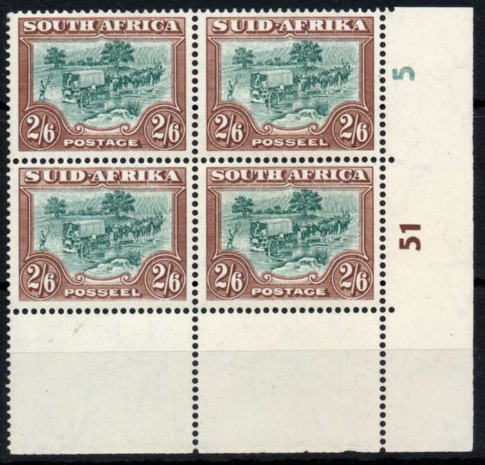 South Africa 1947-54 Screened Pict 2/6d green & brown contr block of 4 unmtd. SACC 120b. Cat R2100