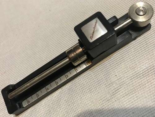 VERY SMALL SCALE. `CONNOISSEUR PRECISION STYLUS BALANCE`