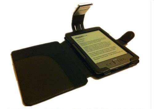 BLACK LEATHER CASE COVER WITH LIGHT FOR KINDLE 4 LATEST MODEL,free screen protector ,free posting.