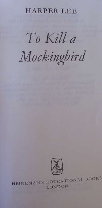 Book - To Killl a Mockingbird - Harper Lee 1985 Hardcover