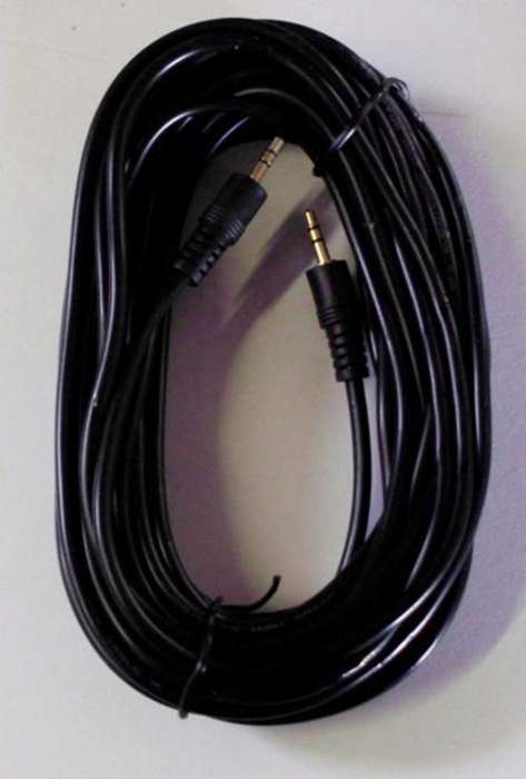 Cables aux 3,5mm in 10m lenths
