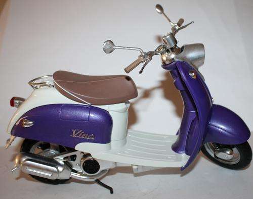 Scooter-Yamaha-Vino-275mm Long-Rare Collectable Model.