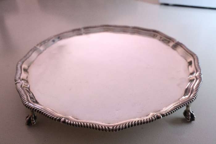 Silver Salver by William Gibson and John Lawrence Nangaan 25cm wide,claw and ball feet