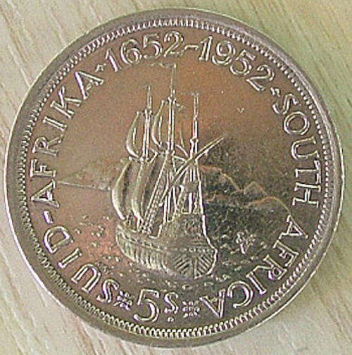 1952 5 SHILLING IN GOOD CONDITION