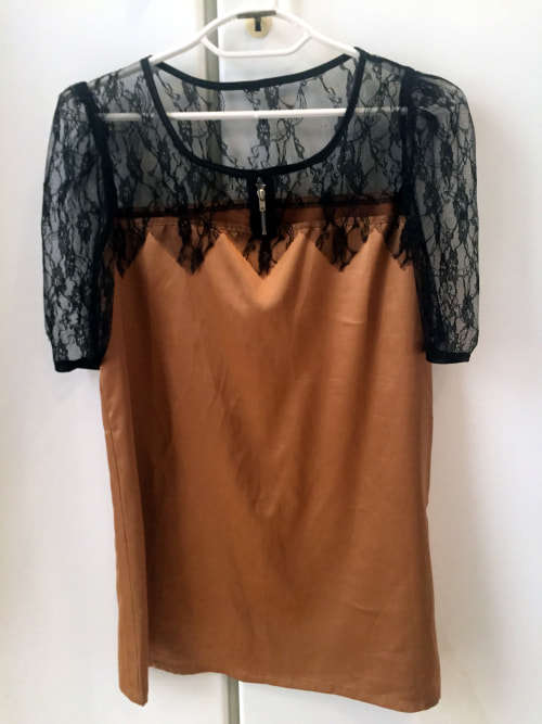 GOLDEN LACE DRESSING XS