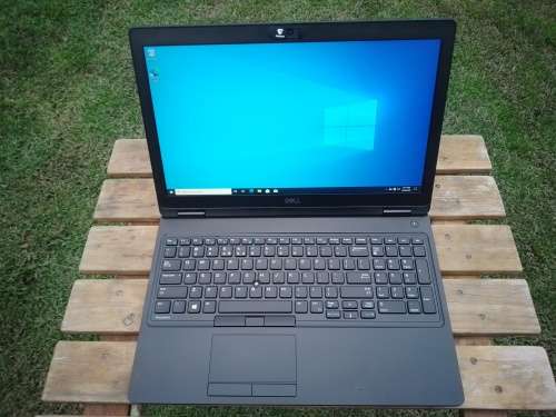 Dell Precision 3520 15.6 FHD, Core i7 7820HQ 2.9GHz, 32GB RAM, 512GB NVMe, NVIDIA Quadro 2Gig DDR5