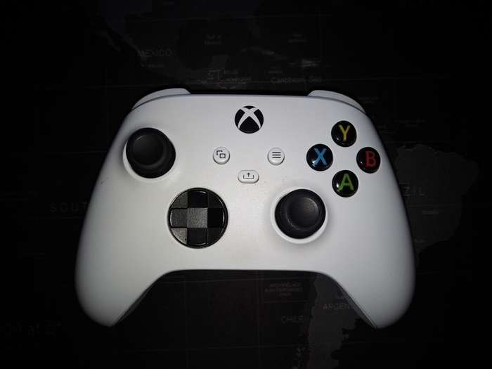 Mint Condition - Xbox Series S 512SSD All included+Original Box.