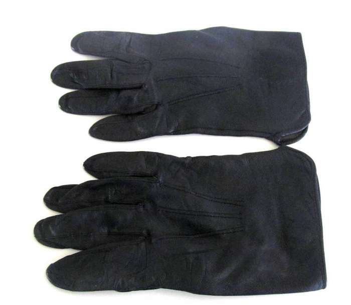 4 PAIRS OF VINTAGE LEATHER GLOVES