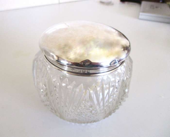 A HALLMARKED SILVER TOPPED DRESSING TABLE BOWL-1924-GLASS BOWL PERFECT-READ
