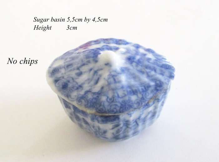 A VICTORIAN SALESMAN'S SAMPLE  PORCELAIN TEA SET ON A TRAY--READ