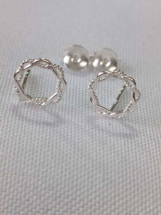 Sterling silver stud earrings - 925 stamp
