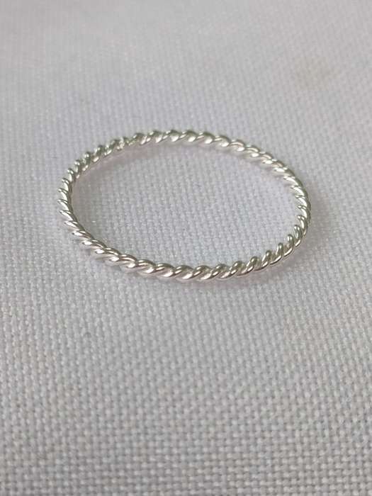 Sterling silver plain ring - 925 stamp - size US 7: