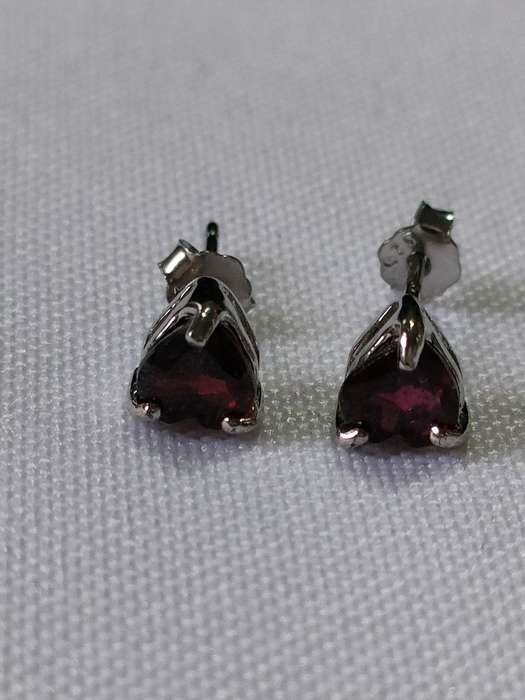 Garnet sterling silver stud earrings - 925 stamped