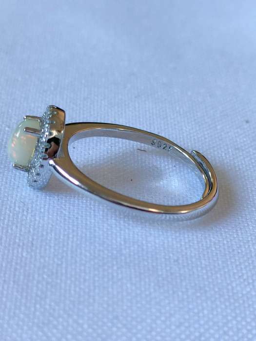 Ethiopian Opal and Topaz sterling silver ring - size adjustable - 0.90 ct plus - 925 stamped
