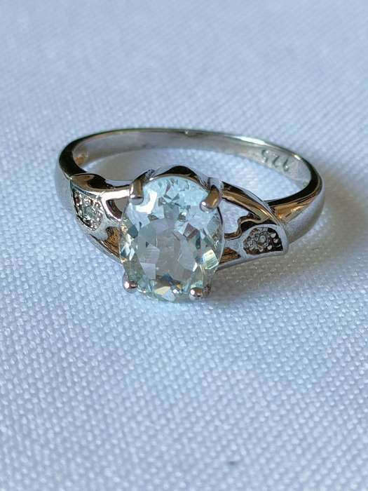 Topaz and diamond sterling silver ring - naturally mined blue stone - size US 7 - 1.30 ct