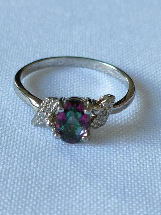 Mystic Topaz and diamond sterling silver ring - naturally mined - size US 7 - 1.10ct - 925 stamp