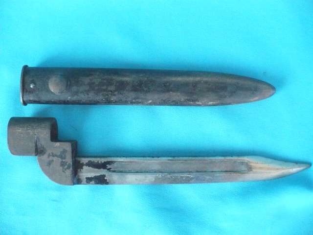 BRITISH NO. 9 BAYONET & SCABBARD