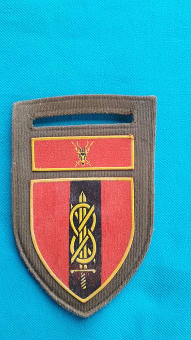 SADF    'PROVOST SCHOOL'  TUPPER WARE FLASH      NO PIN