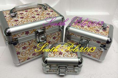 High Quality 3 in 1 Jewelry Box set  with mirror and Key!!! Two Colours Available