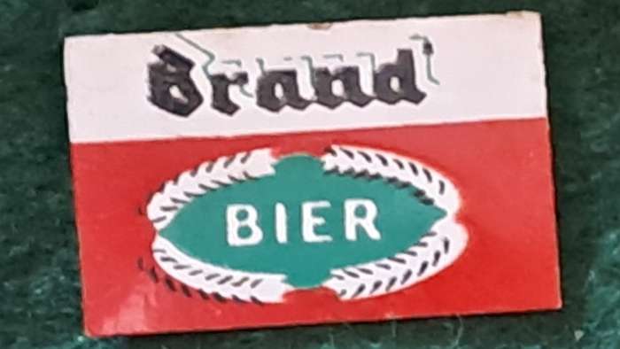 Pin: Vintage Dutch Advertising  - `Brand Bier`