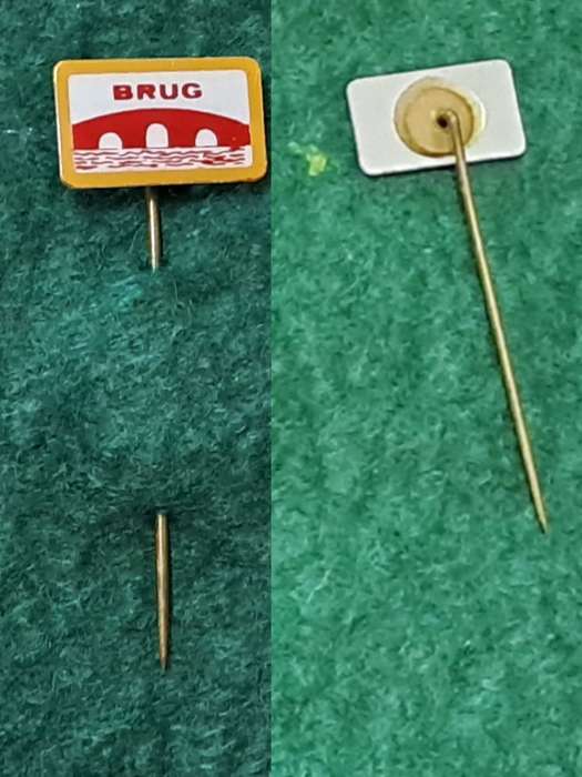 Pin: Vintage Dutch Advertising  - `Brug Conserven` - red