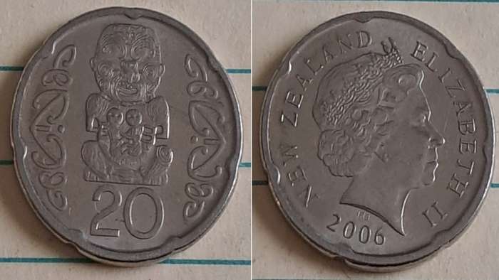 `2006 - New Zealand - 20 -AU/NC - Maori carving depicting Pukaki - Demonetised - No  - Nickel plate