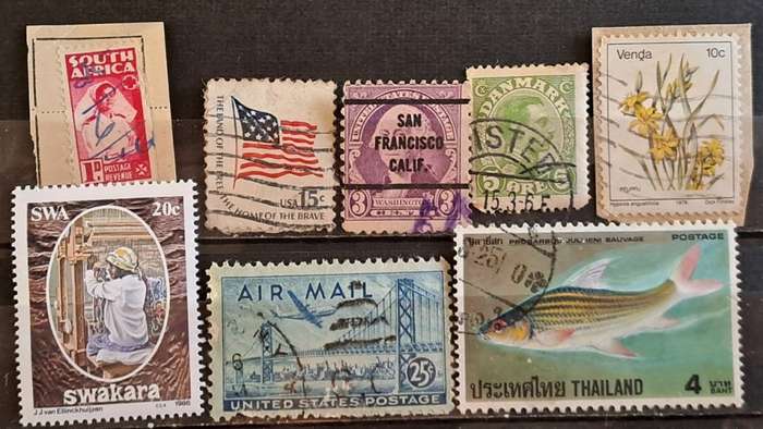 World Mix : 1913 - 1981  : Bid Per stamp for Lot of 8