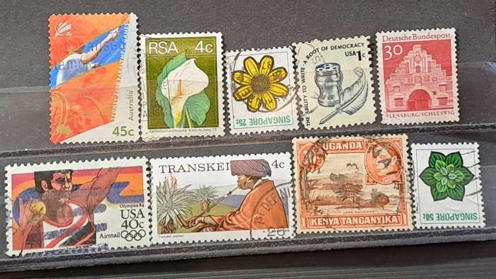 World Mix : 1938 - 2000  : Bid Per stamp for Lot of 9