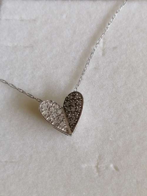 10CT White Gold and Diamond Heart Pendant and Necklace