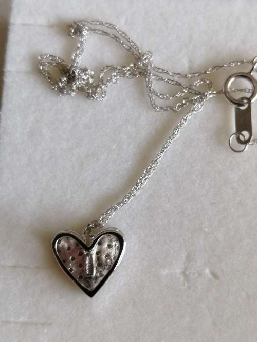 10CT White Gold and Diamond Heart Pendant and Necklace